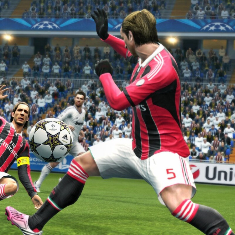 بازی فوتبال 2013 برای کامپیوتر pes 2013