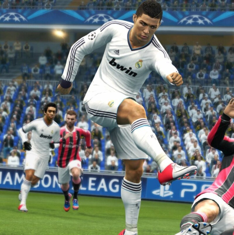 بازی فوتبال 2013 برای کامپیوتر pes 2013