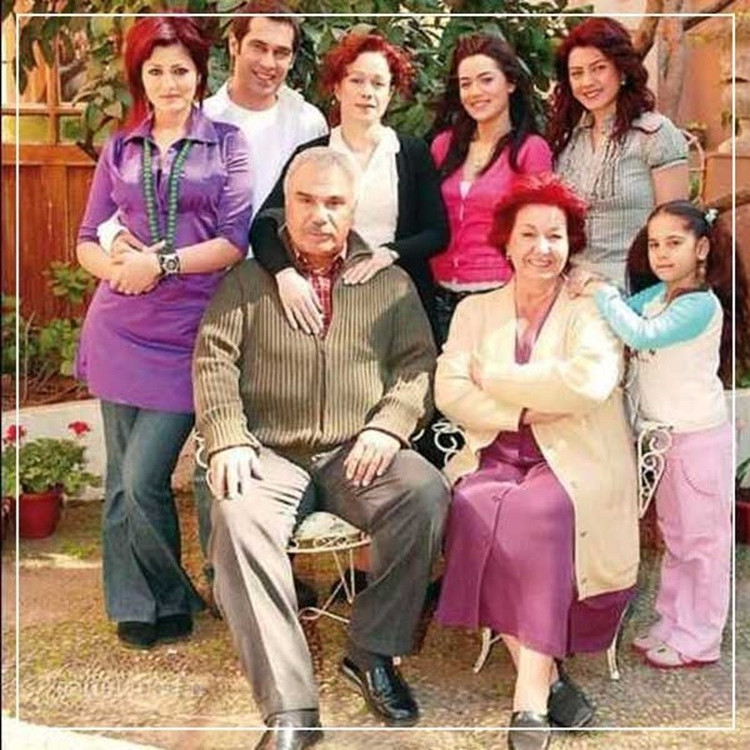 سریال ترکی برگ ریزان Yaprak Dokumuدوبله فارسی